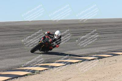 media/Oct-13-2025-Moto Forza (Mon) [[a66d839500]]/3-B Group/Session 2 (Bowl)/